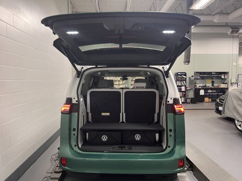 New 2025 Volkswagen ID. Buzz 1st Edition image 26