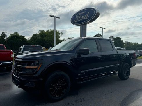 New 2025 Ford F150 XLT w/ Equipment Group 302A MID image 1