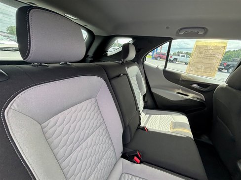 Used 2018 Chevrolet Equinox LS image 21