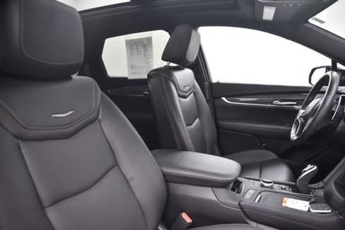 Used 2024 Cadillac XT5 Sportv w/ Technology Package image 15