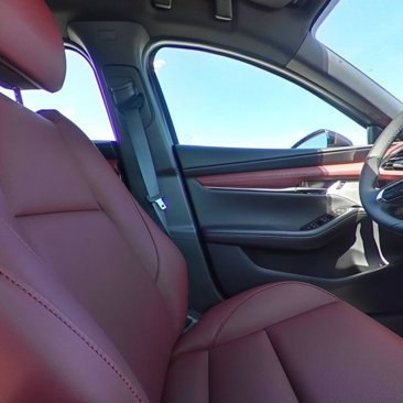 New 2025 MAZDA MAZDA3 2.5 S Hatchback w/ Premium Pkg image 28