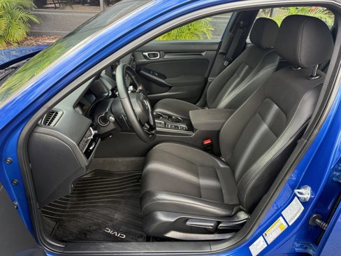 Used 2023 Honda Civic Sport image 11