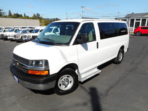 Used 2016 Chevrolet Express 3500 LT w/ LT Preferred Equipment Group image 4