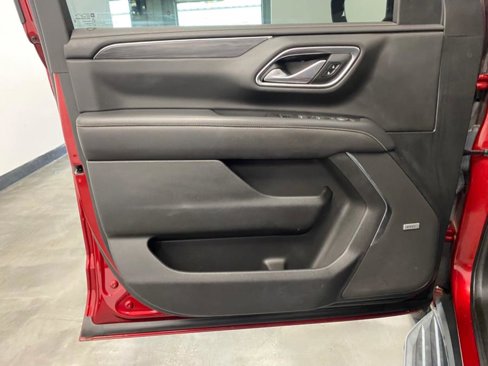 Used 2021 GMC Yukon SLT w/ SLT Premium Package image 46