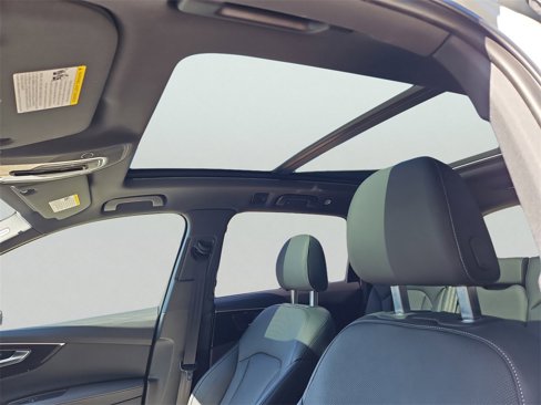 Certified 2025 Audi Q7 3.0T Prestige image 15