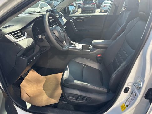 Certified 2025 Toyota RAV4 XLE Premium image 12