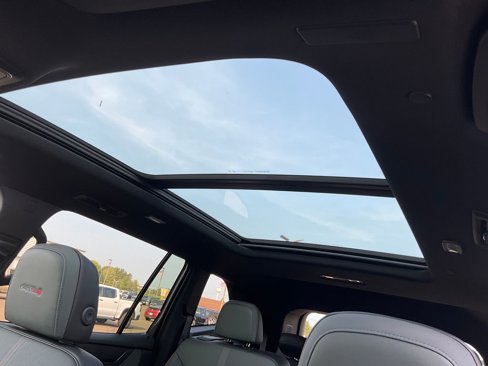 New 2026 GMC Acadia AT4 w/ Super Cruise Package image 15