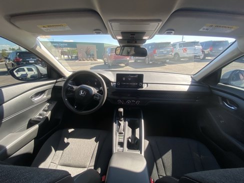 Used 2025 Honda Accord LX image 32