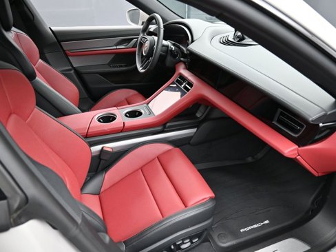 New 2025 Porsche Taycan 4S image 34