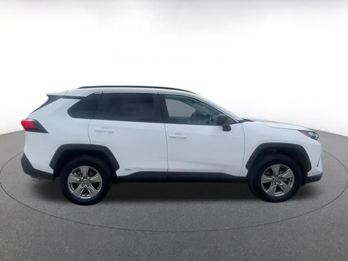 Used 2025 Toyota RAV4 LE image 16