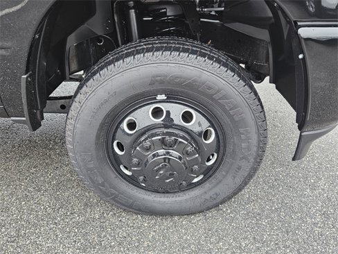 New 2025 RAM 3500 Big Horn image 20
