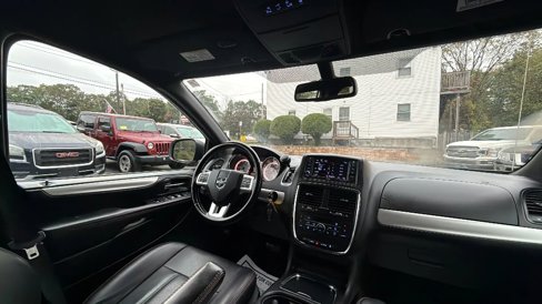 Used 2019 Dodge Grand Caravan GT image 33