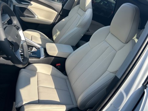 New 2025 Audi Q5 Prestige image 30
