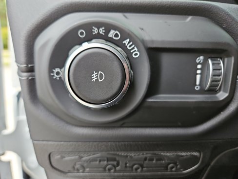 New 2025 Jeep Wrangler Sahara image 23