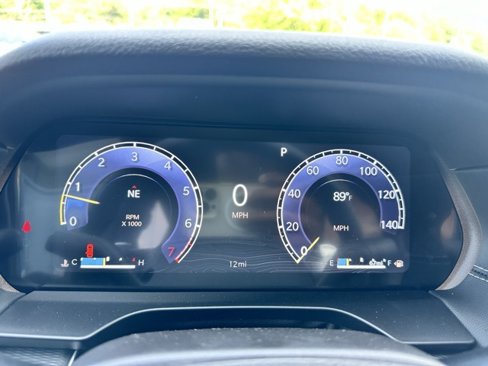 New 2025 Jeep Grand Cherokee Altitude image 17