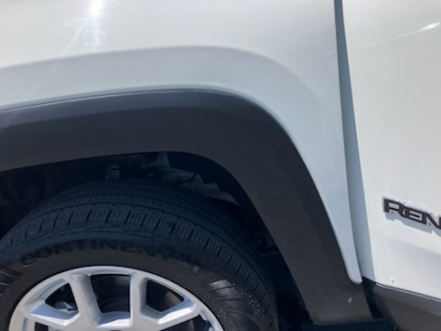 Used 2023 Jeep Renegade Latitude image 6