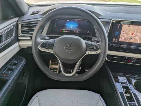 Used 2025 Volkswagen Atlas Cross Sport SEL Premium R-Line image 18