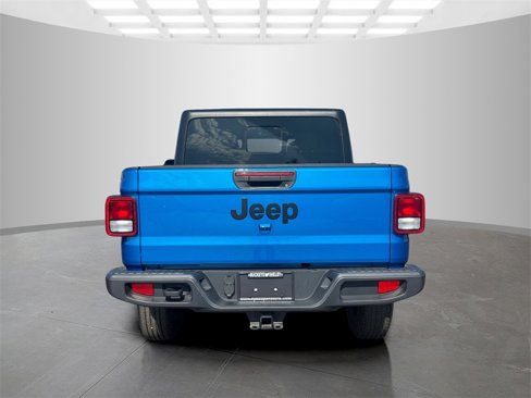 Certified 2022 Jeep Gladiator Sport image 6