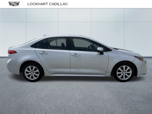 Used 2023 Toyota Corolla LE image 2