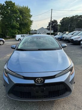 Used 2020 Toyota Corolla LE image 2