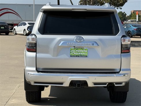 Used 2021 Toyota 4Runner Limited image 11