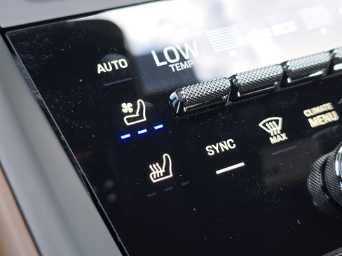 New 2025 Porsche Macan 4S Electric image 24