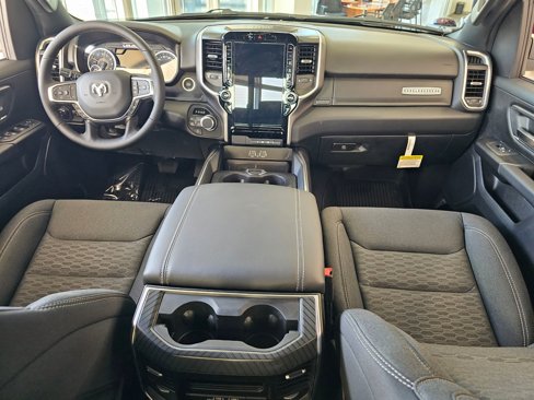 New 2026 RAM 1500 4x4 Crew Cab image 12