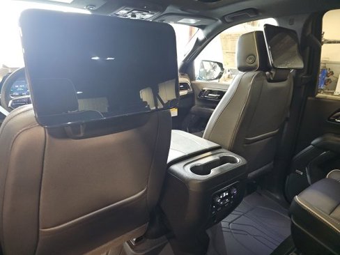 New 2026 Chevrolet Suburban Premier image 28