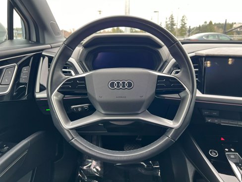 Used 2023 Audi Q4 e-tron Premium Plus image 15