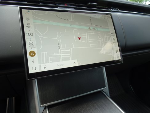 New 2025 Land Rover Range Rover SE image 3