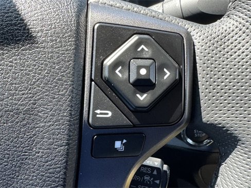 Used 2023 Toyota Tacoma TRD Sport image 17
