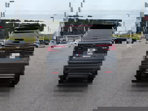 New 2026 Toyota Grand Highlander AWD image 4