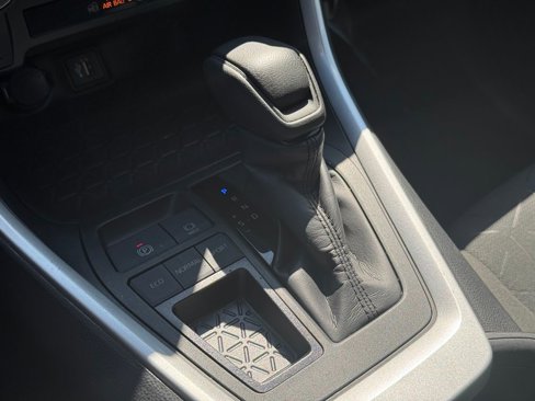 Used 2024 Toyota RAV4 XLE image 34