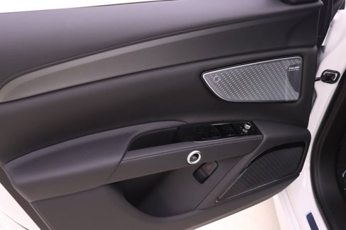 New 2024 Maserati Grecale GT image 14