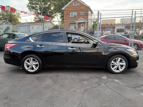 Used 2013 Nissan Altima 2.5 SL w/ Technology Pkg image 7