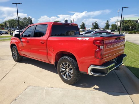 Used 2024 Chevrolet Silverado 1500 LT image 3