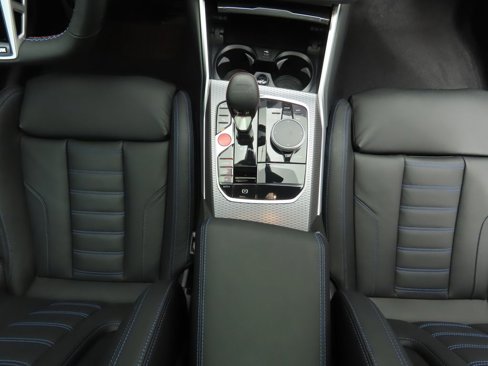 Used 2025 BMW M2 w/ Lighting Package image 17