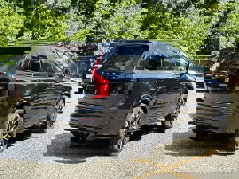New 2026 Volvo XC90 B6 Ultra w/ Protection Package Premier image 2