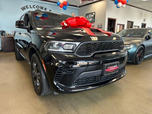 Used 2024 Dodge Durango GT image 3