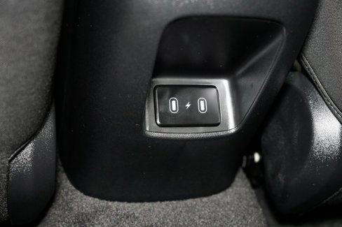 Used 2025 Hyundai Elantra SEL image 24