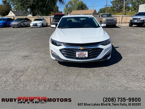 Used 2023 Chevrolet Malibu LT image 2