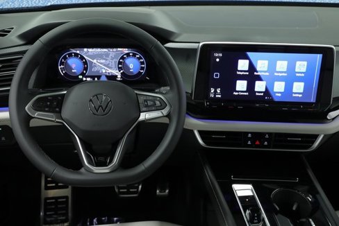 New 2025 Volkswagen Atlas Cross Sport SEL Premium R-Line image 15