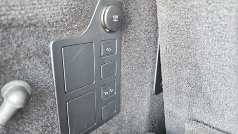 Used 2018 Land Rover Discovery HSE image 22