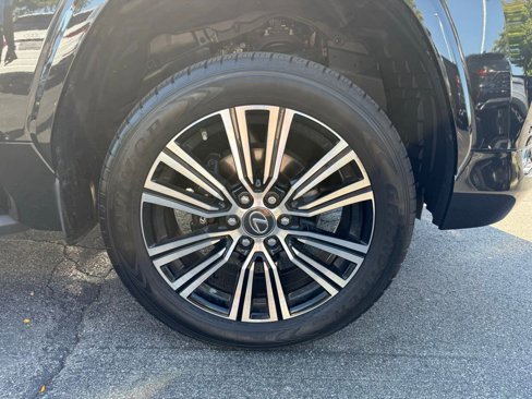 Used 2023 Lexus LX 600 4WD w/ Luxury Package image 26