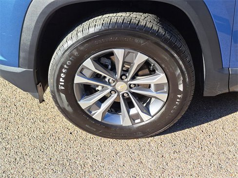 Used 2025 Chevrolet Equinox LT w/ Safety and Technology Package image 9
