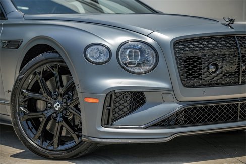 New 2025 Bentley Flying Spur Plug-In Hybrid image 7