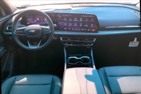 New 2026 Chevrolet Traverse LT w/ LPO, Floor Liner Package image 5