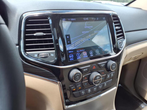 Used 2019 Jeep Grand Cherokee Limited w/ Luxury Group II image 19