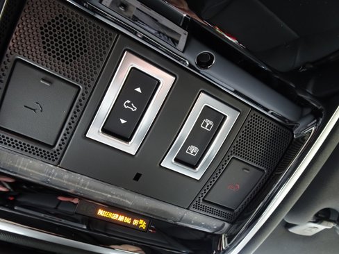 New 2026 Land Rover Range Rover Velar S image 28