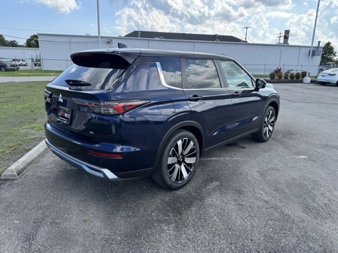 New 2025 Mitsubishi Outlander SE image 7